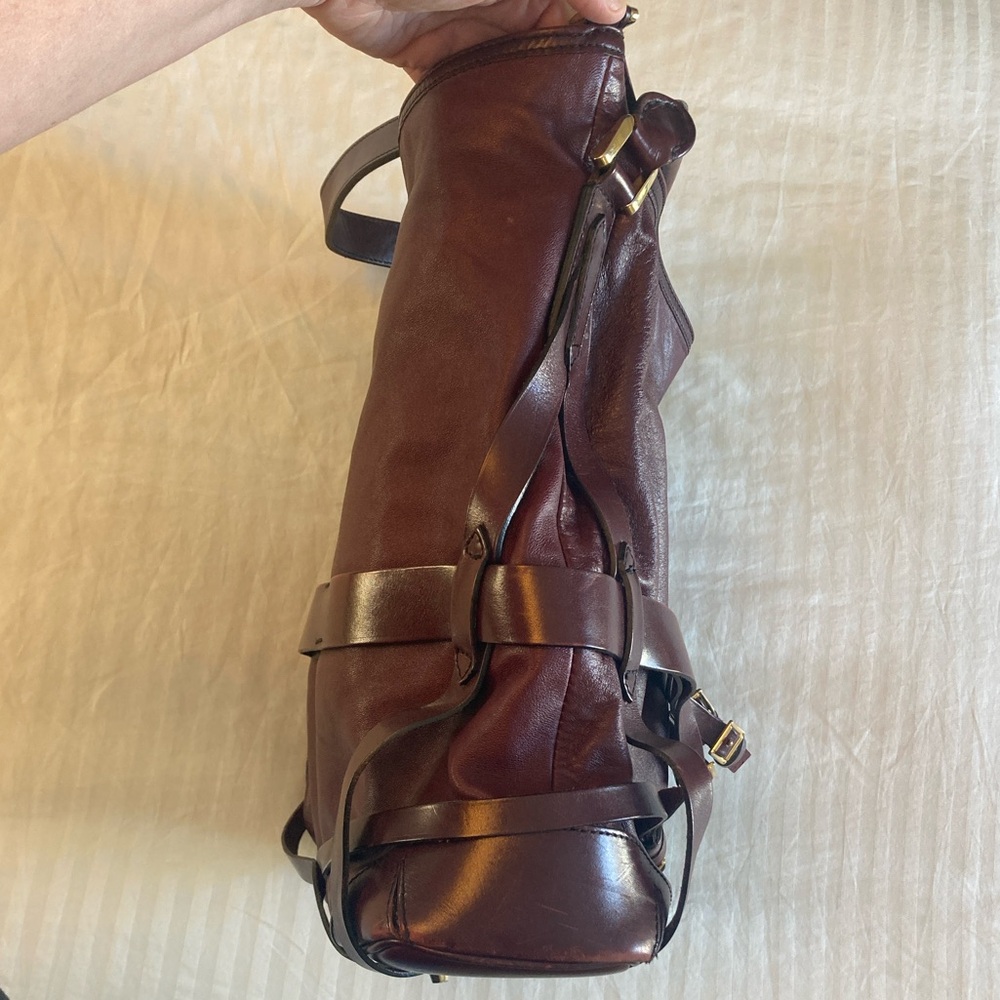 Burberry Bridle Gosford Hobo Bag in Burgundy Lambskin - Picture 6 of 17